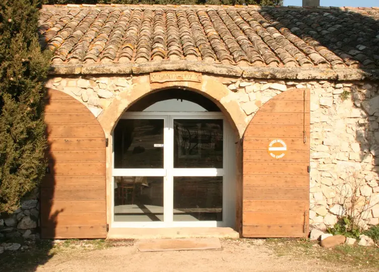 La porte de la bergerie, rendez-vous de chasse de Santa Fé